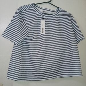 BB Dakota t-shirt in grey and white size small